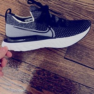Nike React Run. NIB! Size 6